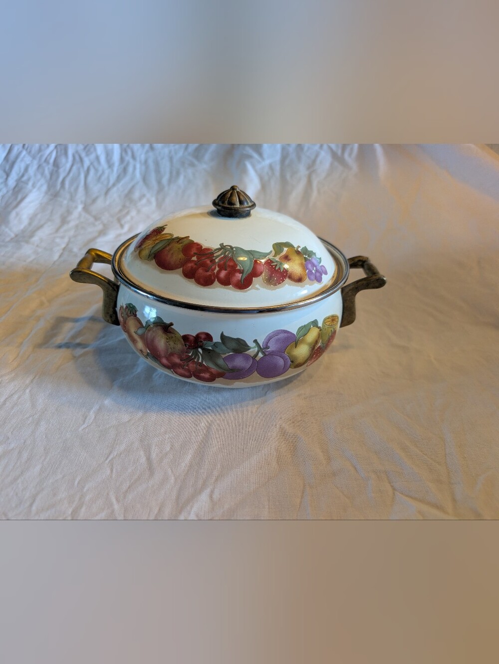 2/60$ Vintage White Covered Enamel Casserole with Multicolor Fruit Motif